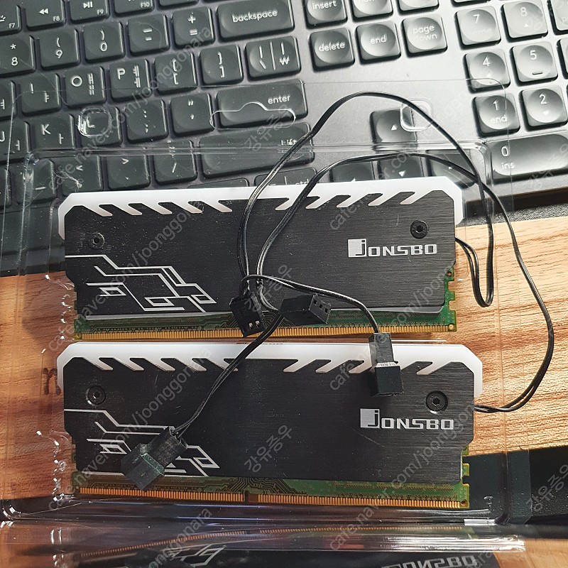 삼성 시금치 DDR4 램 8GB 8+8 16GB + 존스보 RGB 방열판