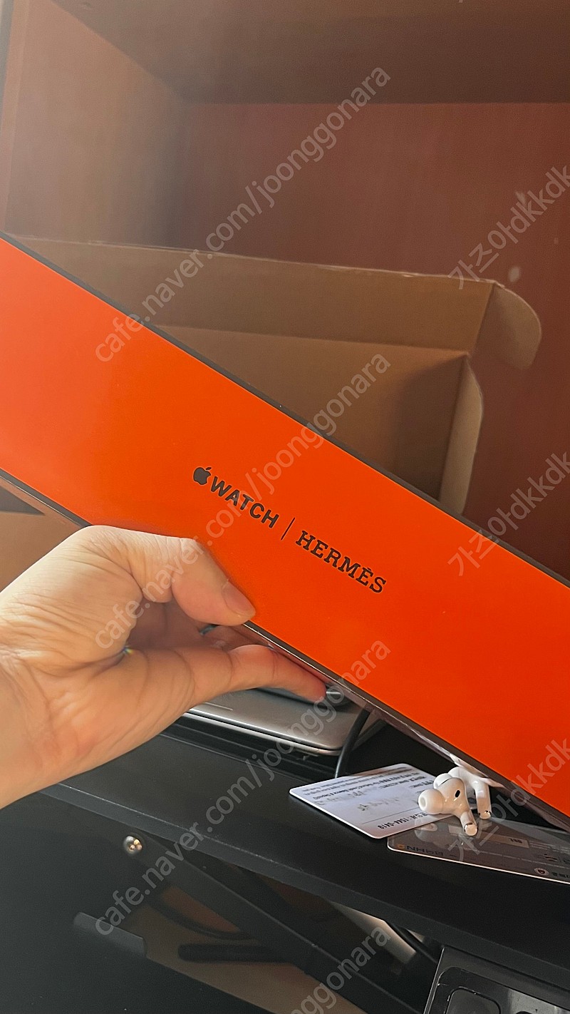 애플워치7 에르메스 아뜰라주 싱글 골드 미개봉 (45mm, 실버스테인레스, 셀룰러) 판매
