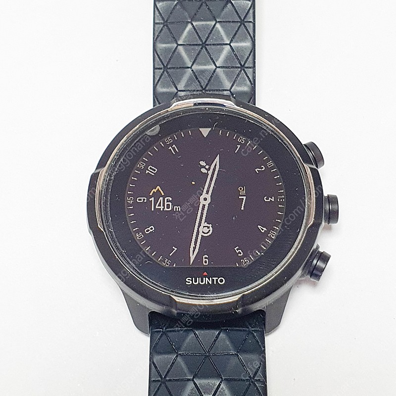 순토9 티타늄 스포츠 GPX 시계 중고 판매합니다.