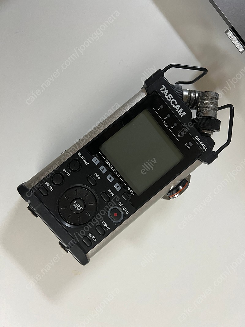 타스캠 전문가용 asmr 녹음기 dr-44wl 25만 판매합니다