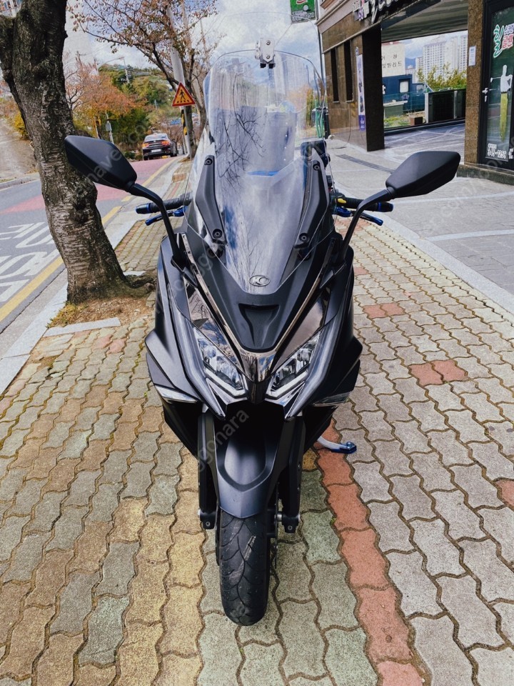 킴코 ak550 판매합니다 김해 창원 부산 진영 tmax,xmax,포르자