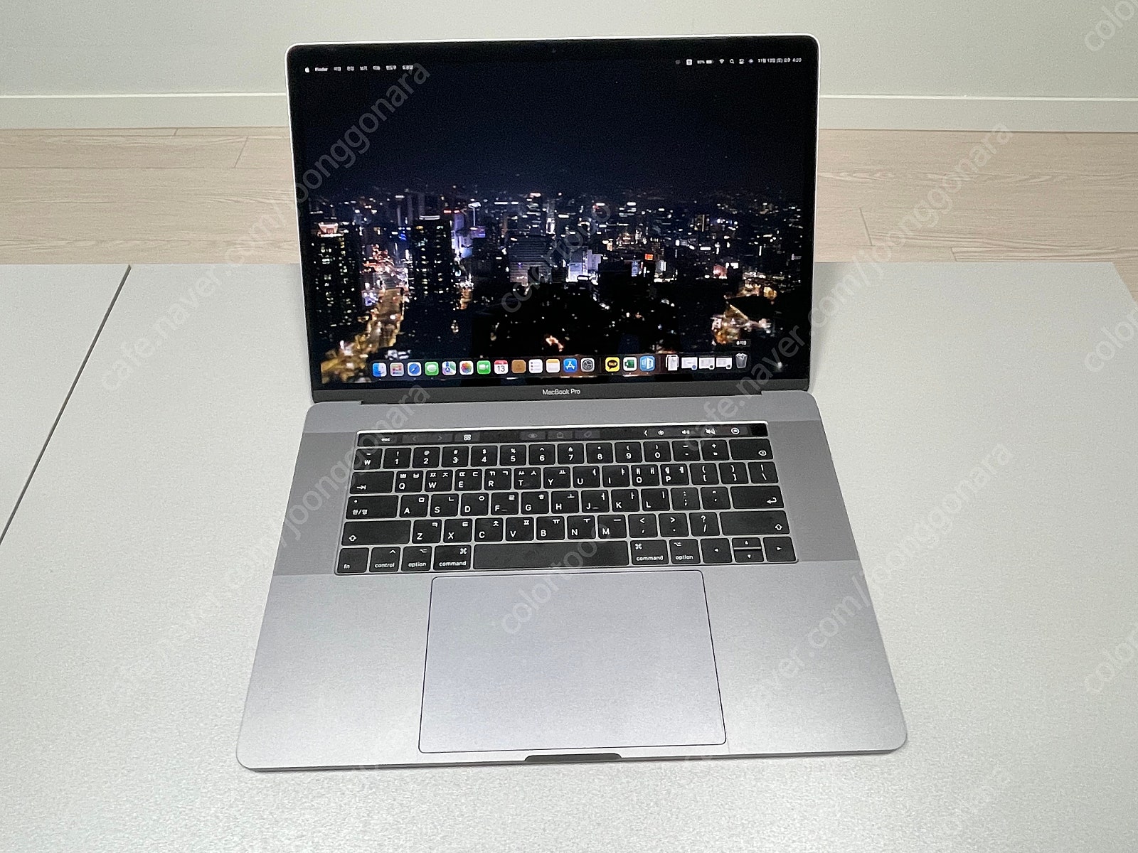 맥북프로 15인치 i7 16gb 터치바 (하판통교체 완료) 팝니다