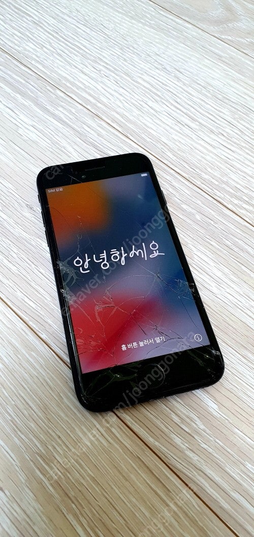 아이폰 7 128g 블랙 액정 유리 손상