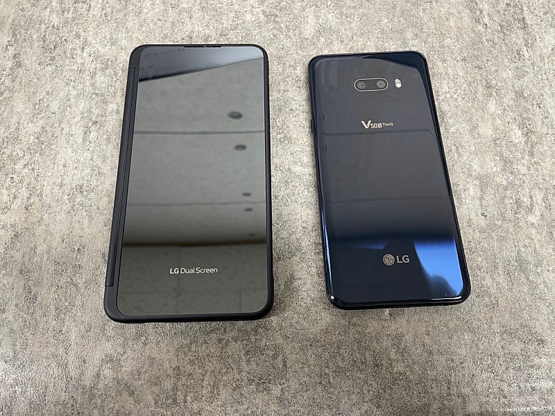 LG V50S 256G 블랙 듀얼스크린포함 20만원 판매합니다