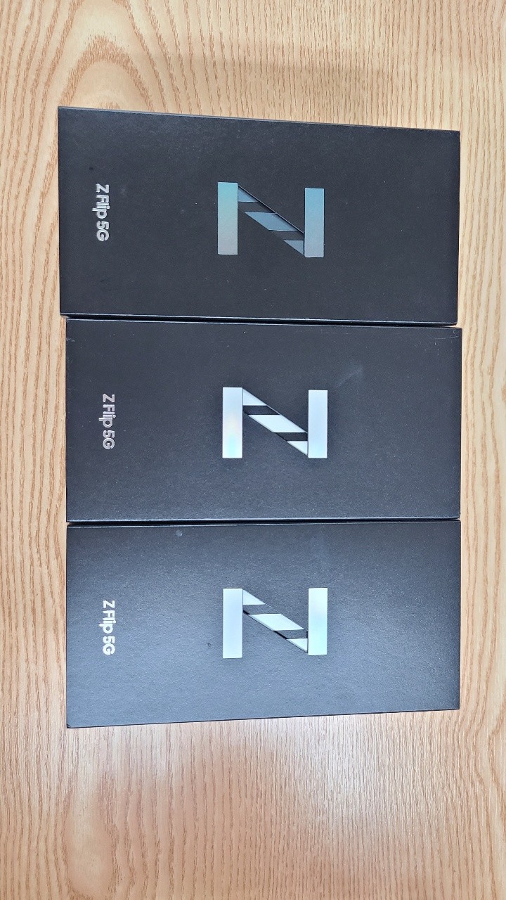 부산) 갤럭시Z 플립2 화이트 그레이 브론즈 미개봉 새상품 자급제