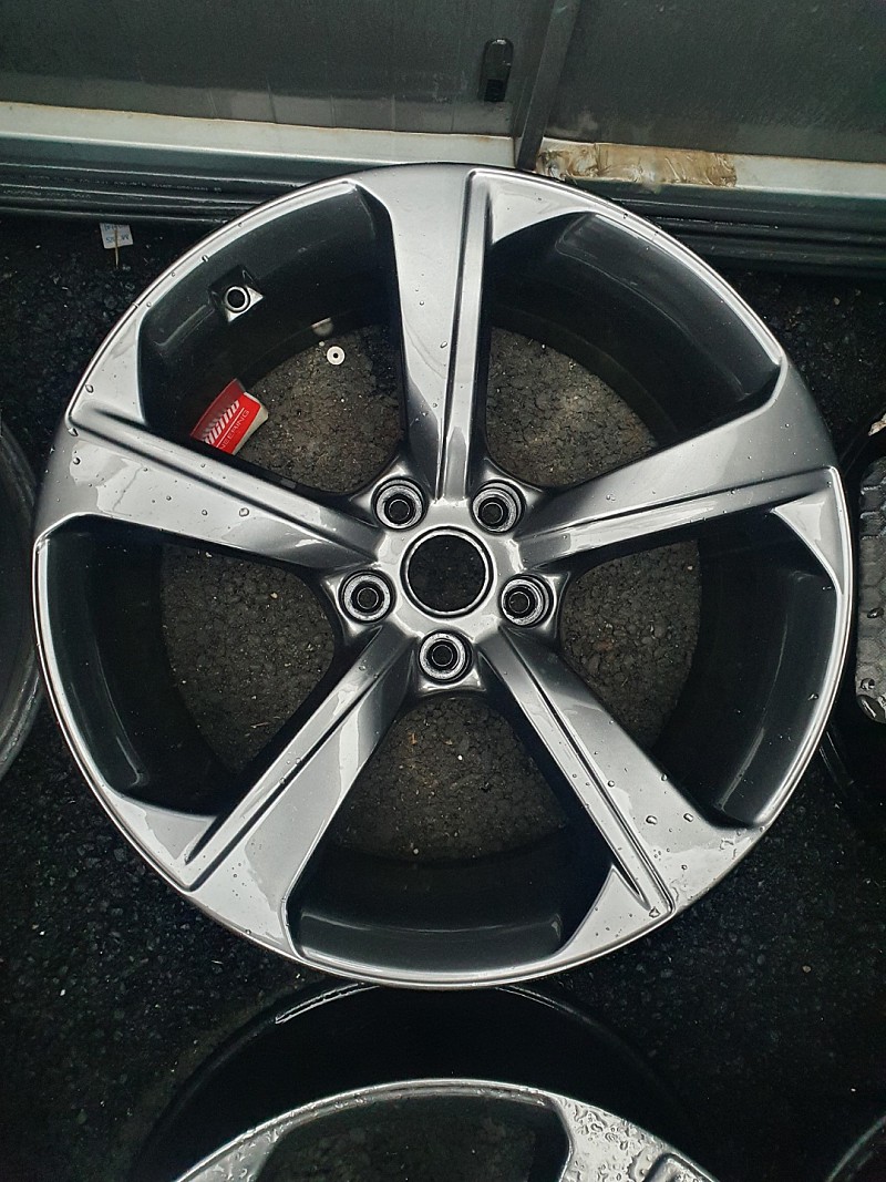 ﻿[판매] G70 19인치 5포크 블랙 임판급 휠 타이어 한대분 팝니다