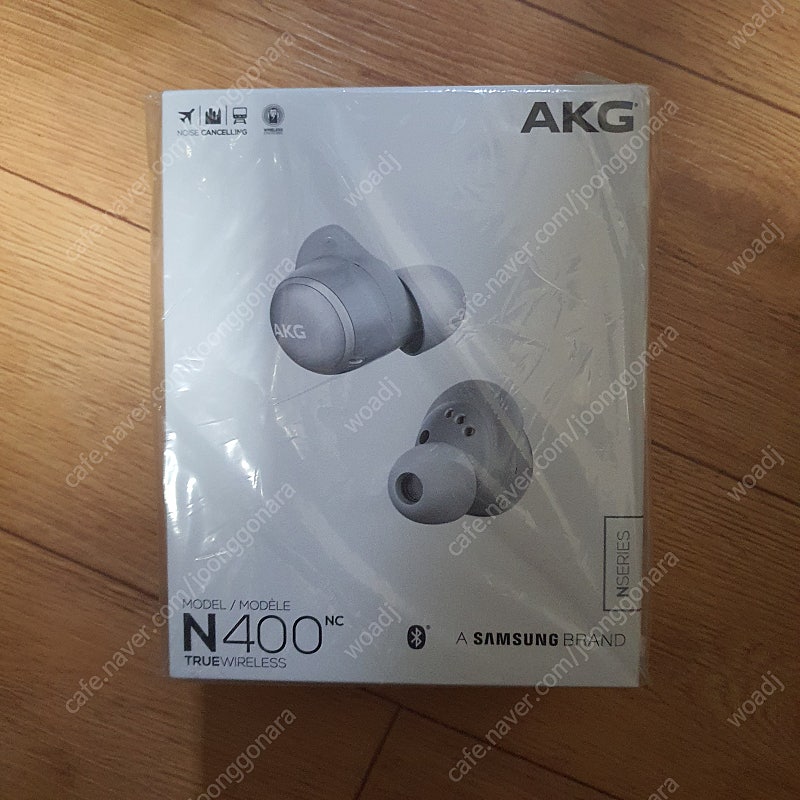 AKG N400(실버) 팝니다!