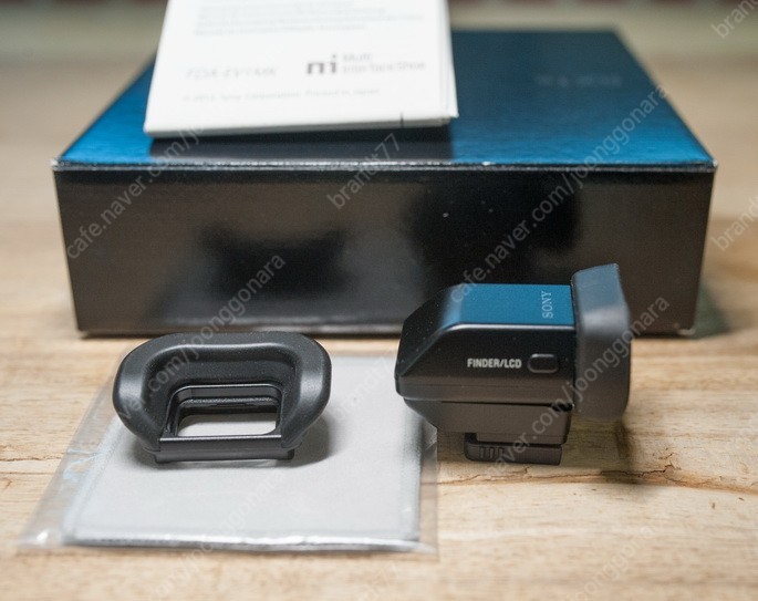 소니 FDA-EV1MK 전자 뷰파인더 및 카메라 케이스 판매 합니다 (서울)