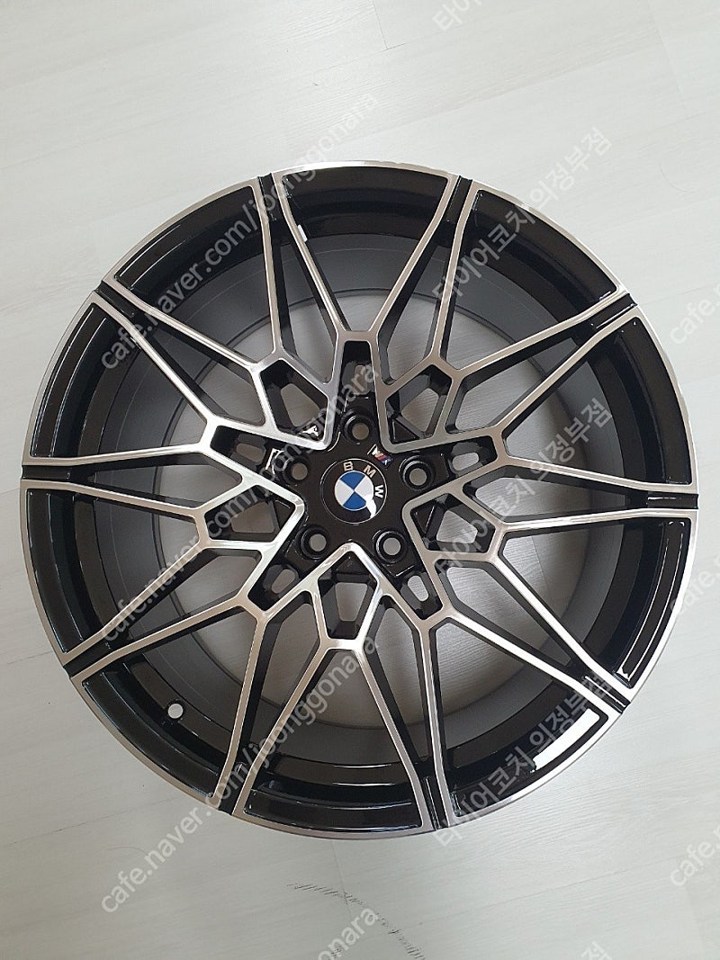 [판매] 19인치 BMW G82 M4 컴페티션 826M.st 블랙폴리쉬 신품휠 1대분
