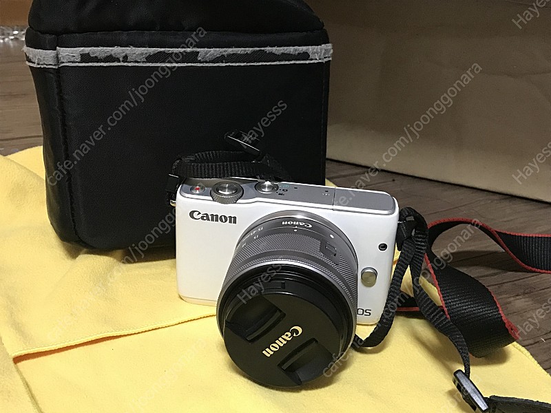 캐논 EOS m10 화이트 판매 ( 충전기, SD 카드 리더기 포함 )