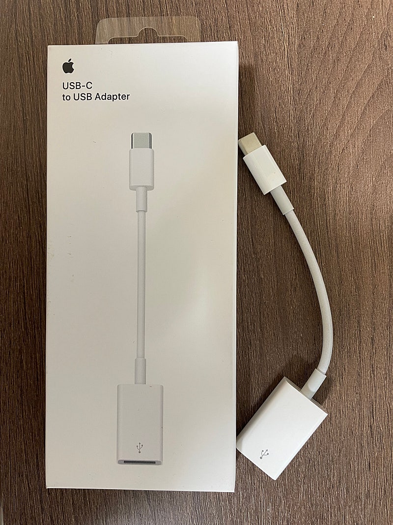 애플 스토어 정품 Apple USB-C-USB 어댑터 판매 합니다. C to USB