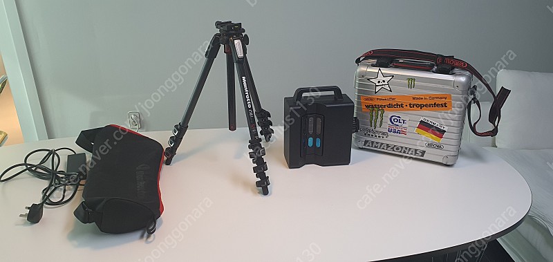 매타포트 Matterport Pro2 (MC 250), 삼각대 (케이스 포함), 카메라 케이스 (RIMOWA) 판매합니다.