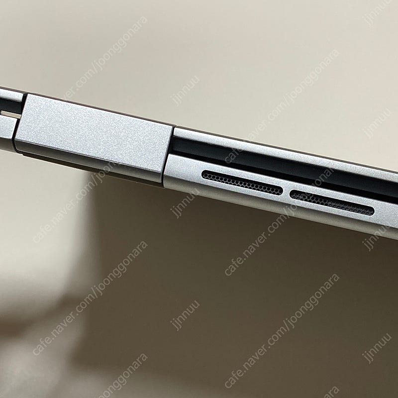 델 inspiron 7586 2in1--7