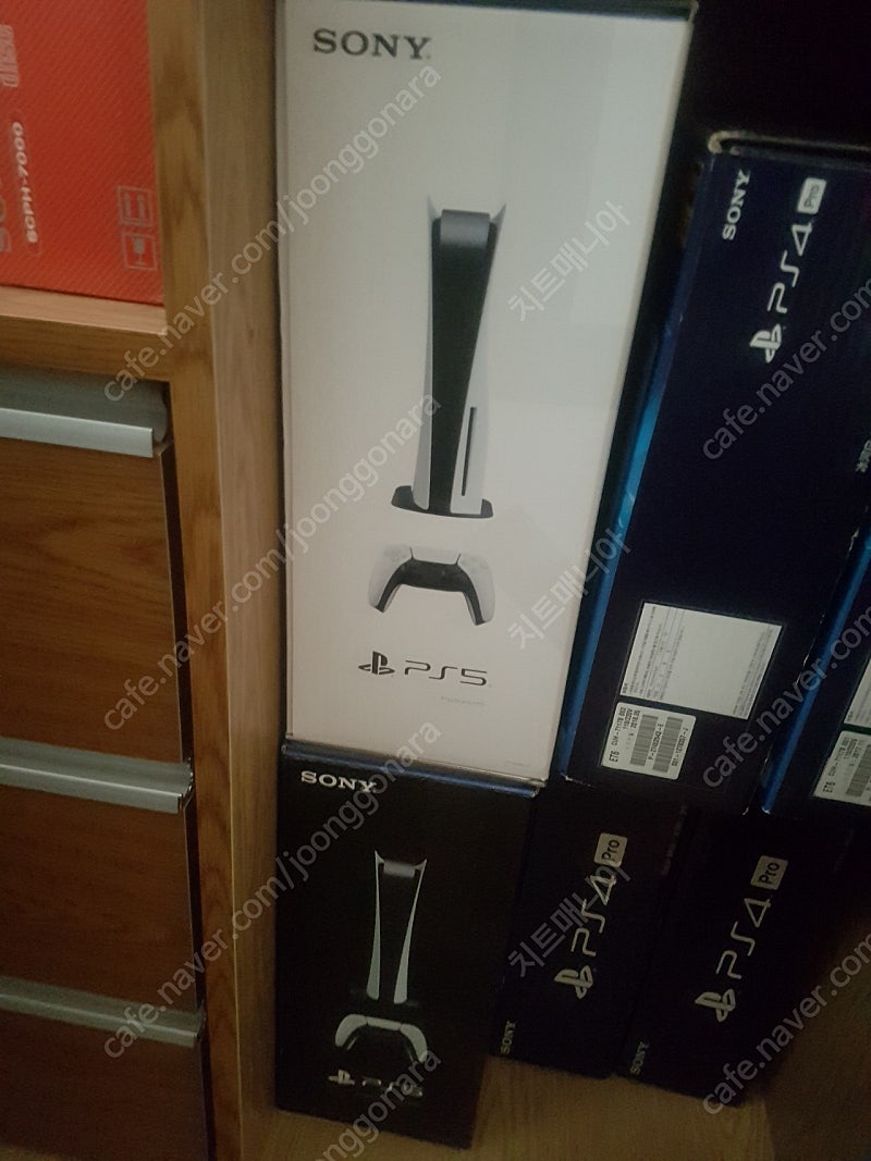 PS4 PRO 7117b 6.72 박스셋 팝니다