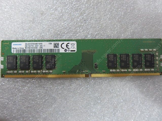 PC용 삼성 DDR4 16G 램 / PC용 삼성 DDR4 8G 램 팝니다