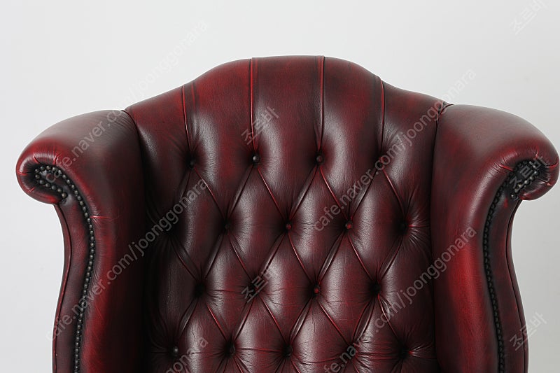 엔틱 체스터필드 1인 소파 (Newby Chair)--8