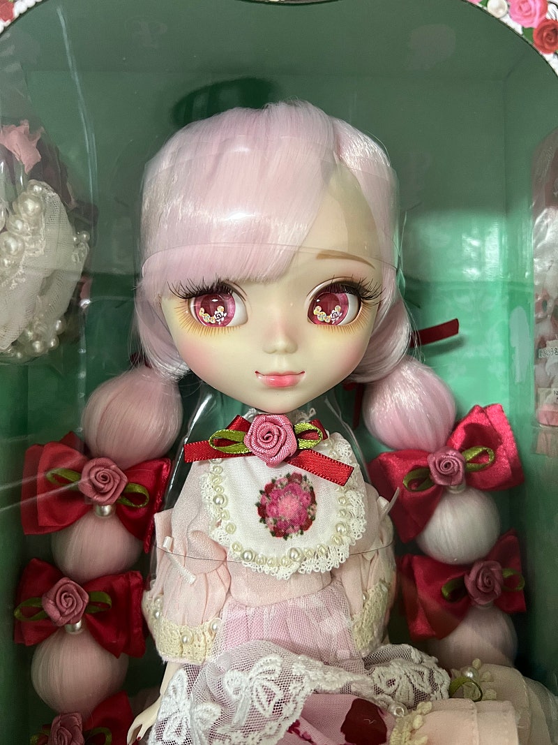 푸리프 (Pullip) 시크릿가든 오브 로즈위치 미개봉