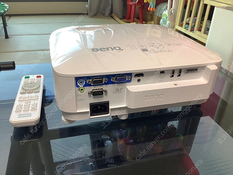 3500안시, 1920x1080p, 벤큐 스마트 빔프로젝터 EH600 새제품급 (무선동글, 전용가방 포함)--2