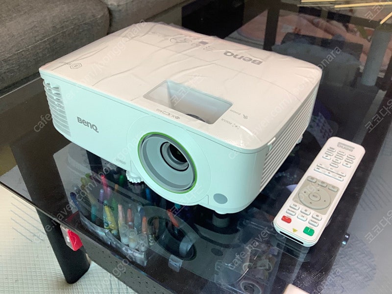 3500안시, 1920x1080p, 벤큐 스마트 빔프로젝터 EH600 새제품급 (무선동글, 전용가방 포함)--3