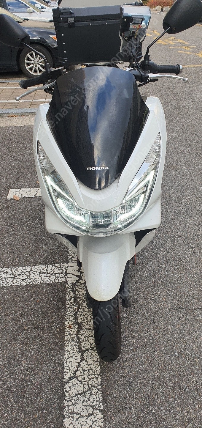 2017년식 pcx125 2만키로 팝니다.