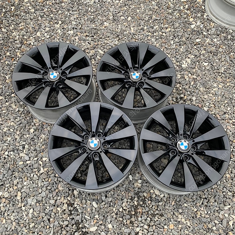 [판매]17인치 BMW3시리즈 F30 유광블랙 정품휠 1대분 옵셋7.5J+37 PCD120