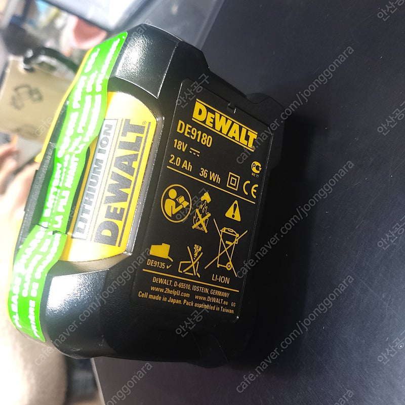디월트 임팩렌치 DC822 본체, 배터리 DE9180 ...--4