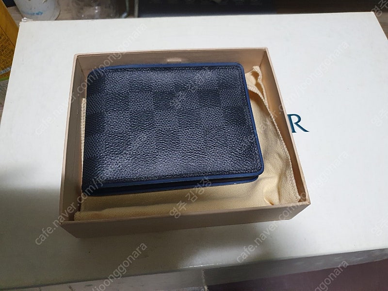 루이비통 반지갑 판매합니다--1