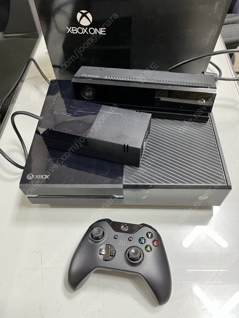 XBox One, Kinect 엑스박스 키넥트 세트와 게임 6개 판매합니다.