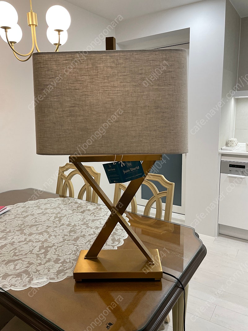 미라지 가구 스탠드 조명, 새것 팔아요.