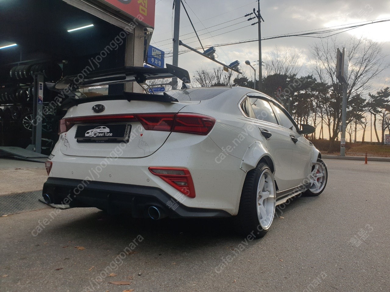 [ 워크 ] 이모션 t5r 스타링 하이림 18인치 3가지 색상 팝니다--6