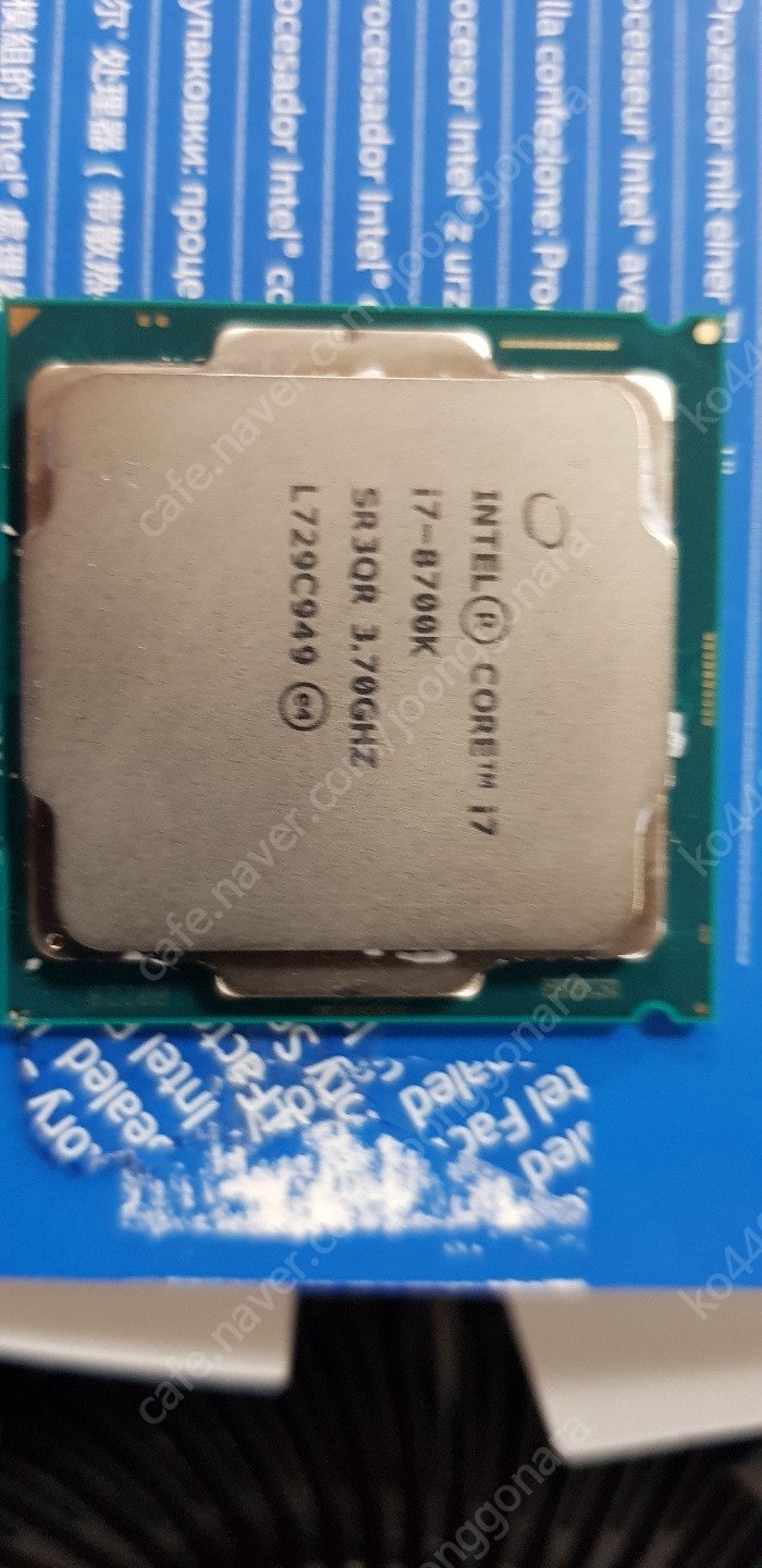 i7 8700K 테스트 완료 가정용으로 사용하다 업그레이드하면서 나온겁니다.쿨러 새거 하나드림