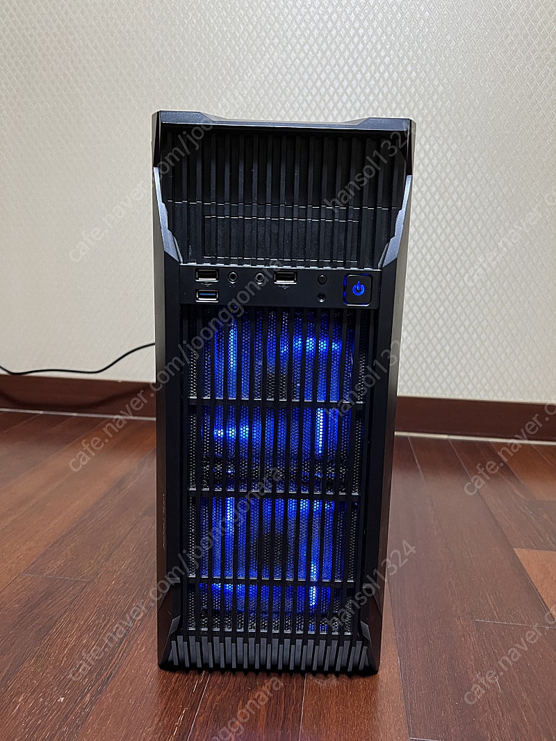 고사양 게이밍 컴퓨터 팝니다. 라이젠 3600/A320M/16GB/1060 3GB/SSD256 파워 500w