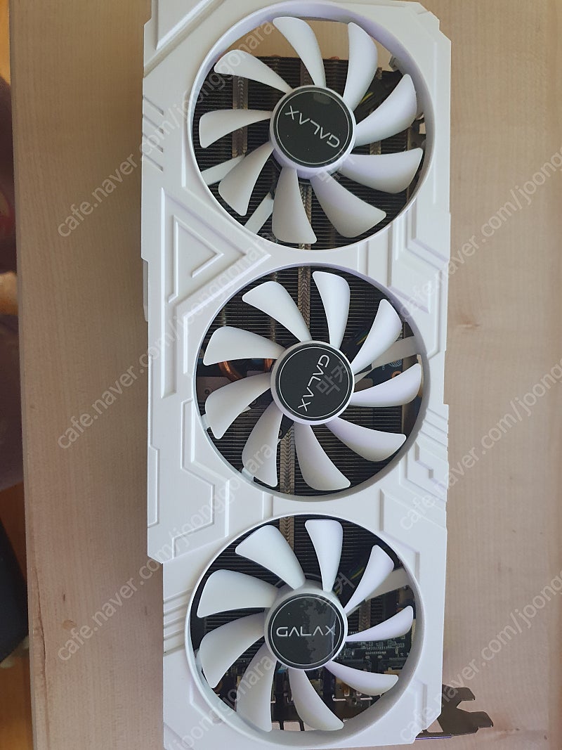 Rtx2070s 갤럭시3팬 팝니다