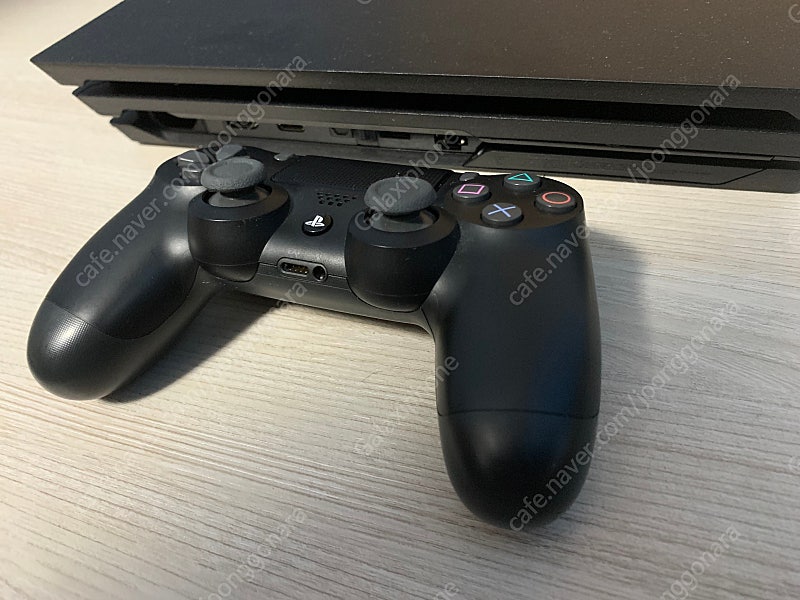 PS4 Pro 블랙