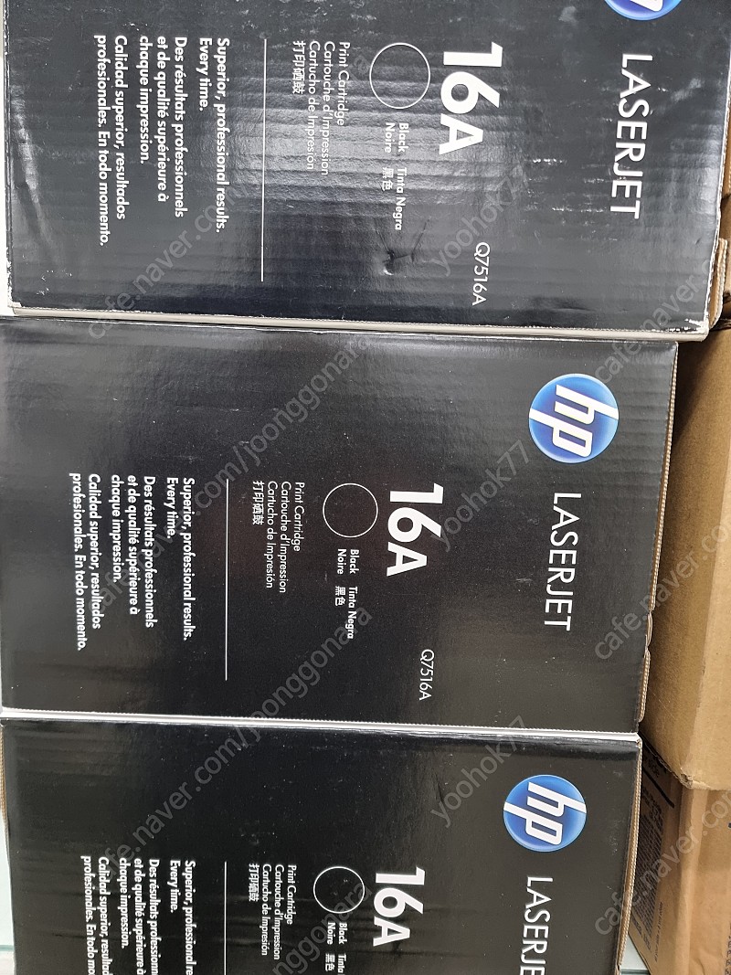 Q7516A 정품토너(완박스2,실수로 박스만 뜯은거1) HP 흑백 레이저젯 5200 정품토너 3개 판매합니다.