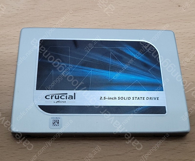 마이크론 crucial MX200 2.5 SSD 500기가 팝니다.