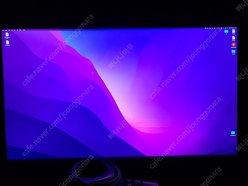 크로스오버 40인치 4K모니터 + 모니터 거치대 팝니다--4