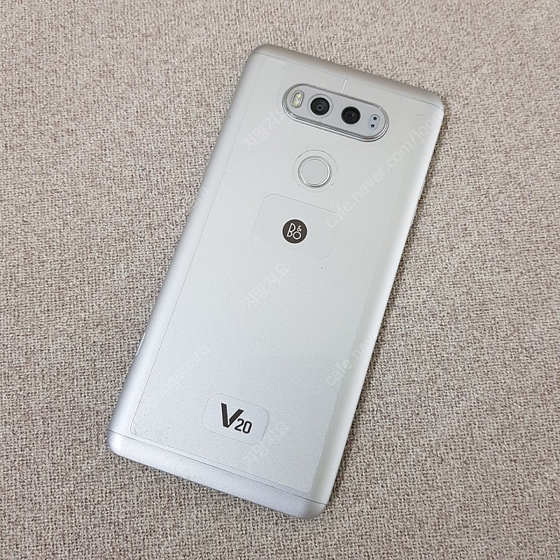 LG V20 64기가 실버 S급 5만원판매해요