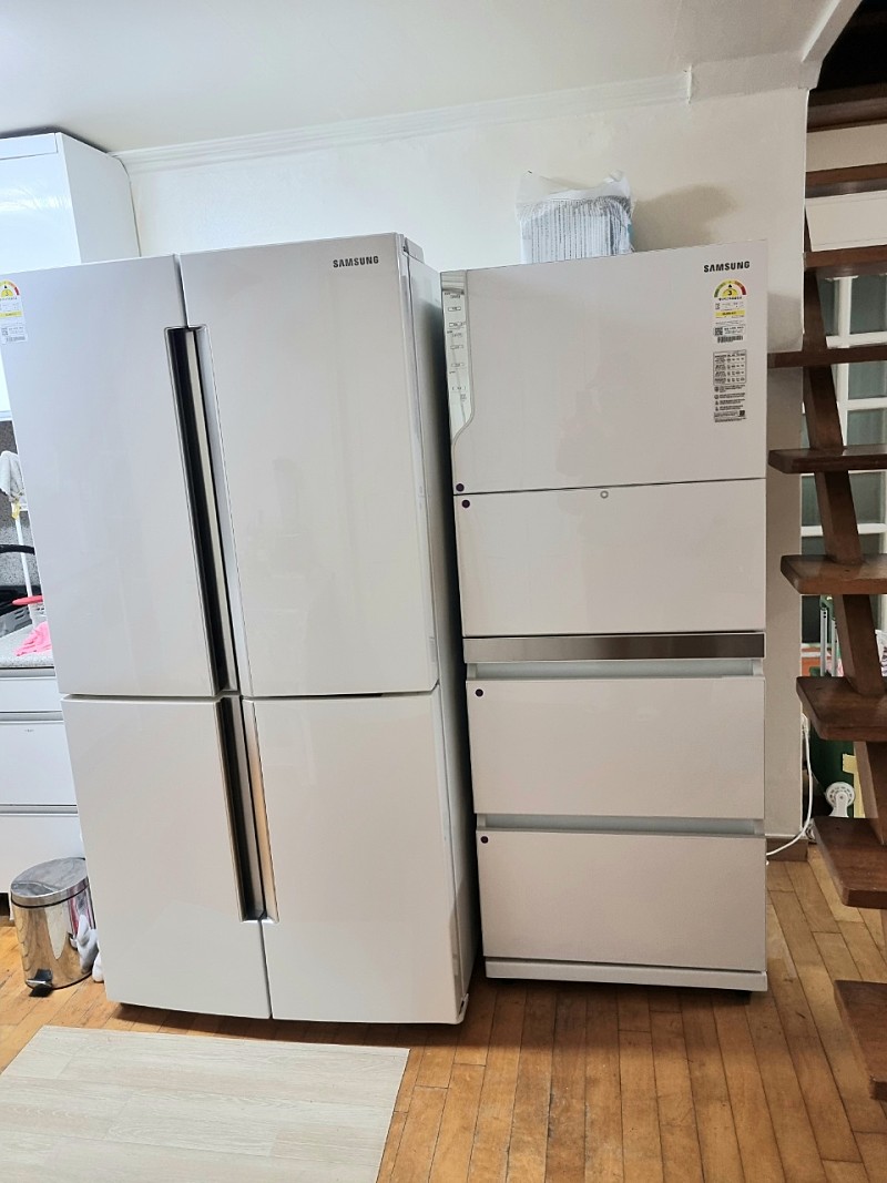 삼성 양문형 냉장고(4도어) 상태A급 무료배송
