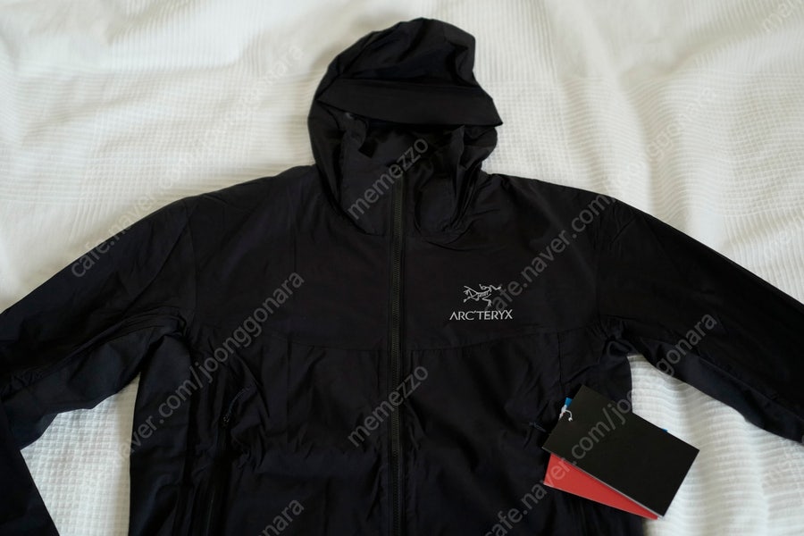 아크테릭스 아톰 SL 블랙 M / Arcteryx Atom SL Black M