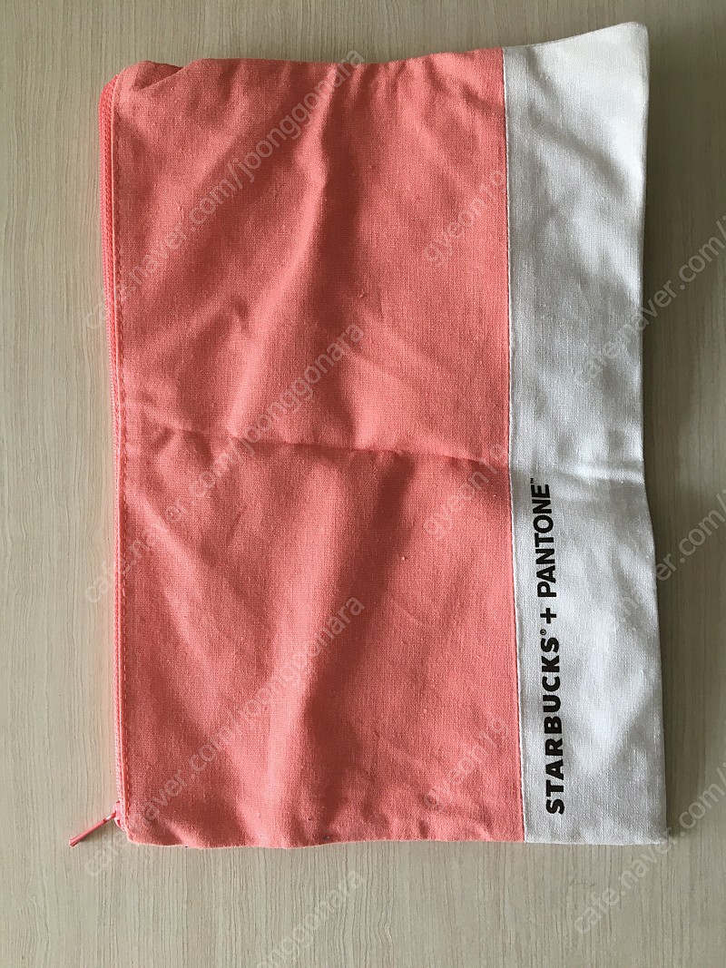스타벅스 pantone 파우치(핑크), 새 제품