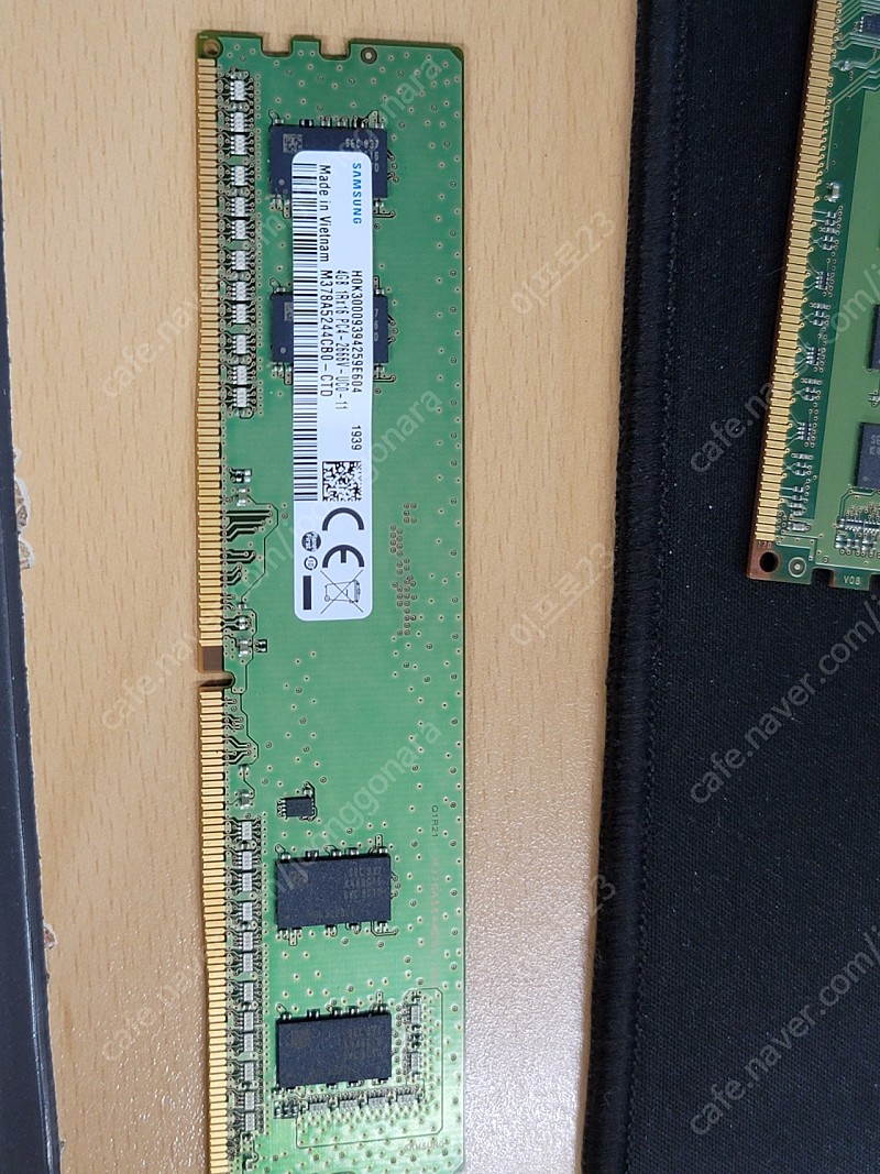 삼성 램 4gb 1r×16 pc4-2666v 판매합니다.