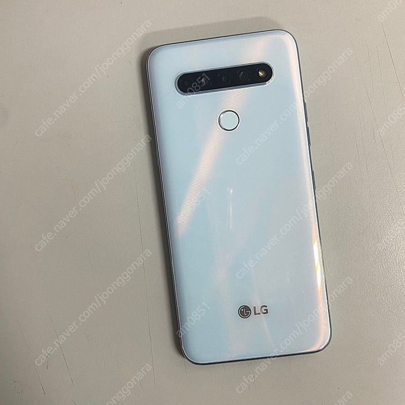 LG Q61 화이트 64G 20년6월개통 무잔상 초S급 7만원판매합니다!