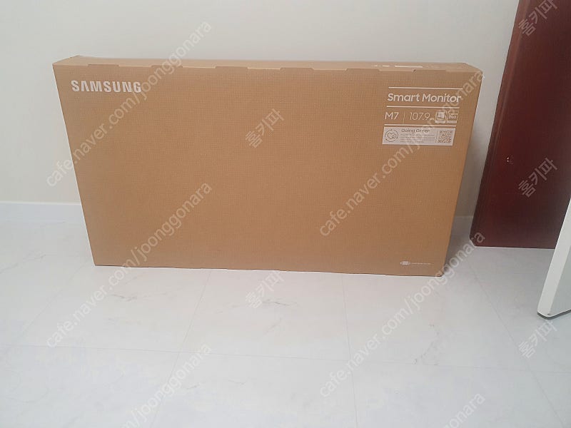 삼성 M7 43인치 모니터 새제품 팝니다 (LS43BM702UK)