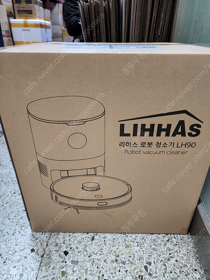 리하스 미개봉 로봇청소기 리하스 LH90 +구성품 다수 팝니다
