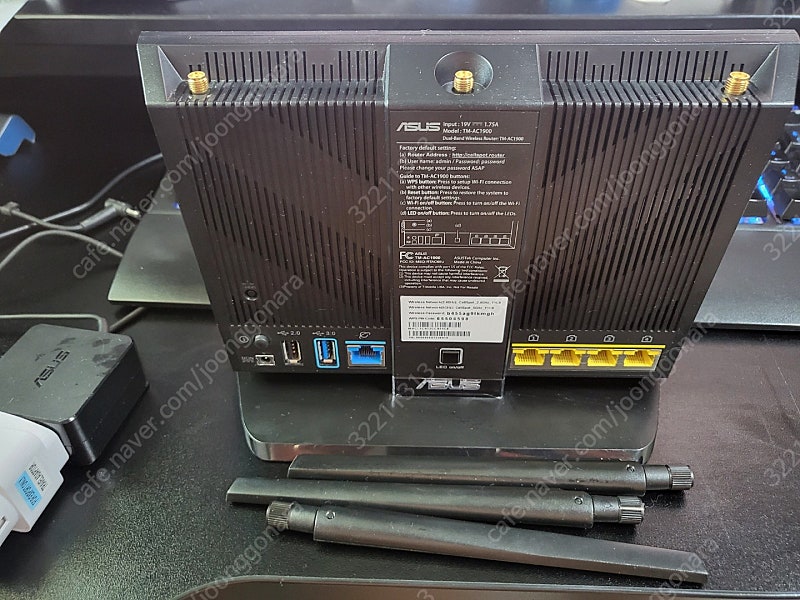 ASUS 공유기 판매합니다. TM-AC1900 (RT-AC68U)