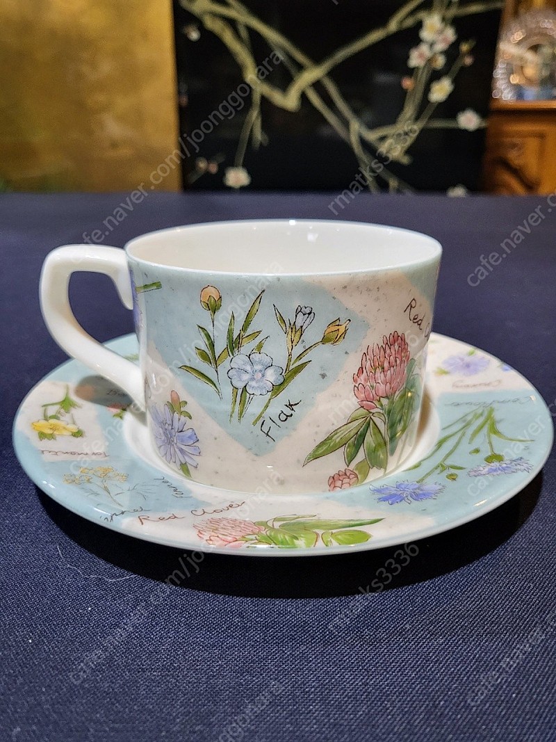 영국 로얄덜튼 ROYAL DOULTON 와일드플라워 WILDFLOWERS 잔&소서