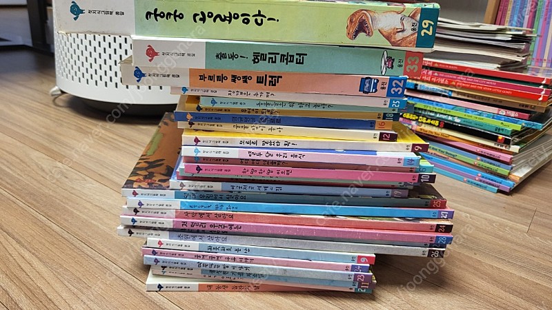 웅진 첫지식 그림책 콩알과 교원 호야토야 옛날 이야기 두개 15000원 직거래만요