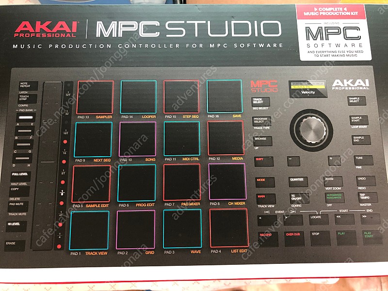 AKAI MPC STUDIO 2 (드럼 머신, 드럼 패드, 소프트웨어 다운 가능)﻿ 완전 새 것!! 풀박!! ~