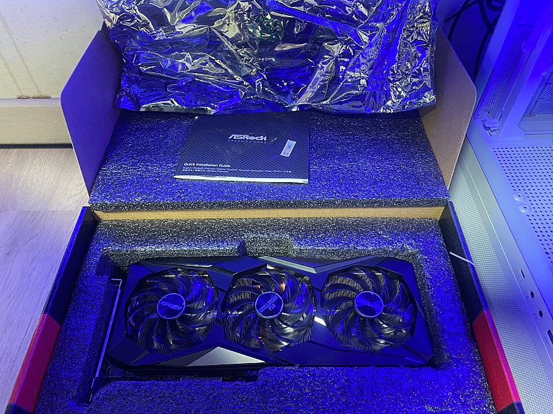 그래픽카드 라데온 rx 6700 xt 팝니다